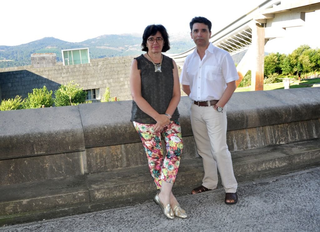 Elena Sánchez Trigo y Manuel Vilares, en el Campus. Elena Sánchez Trigo y Manuel Vilares, en el Campus.